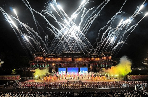 Chương trình khai mạc - tôn vinh những giá trị văn hóa truyền thống và đương đại của vùng đất cố đô